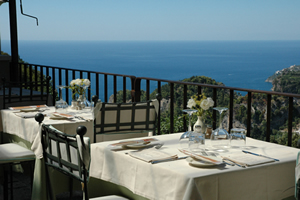 Ristorante esterno Hotel Villa Maria Sorrento